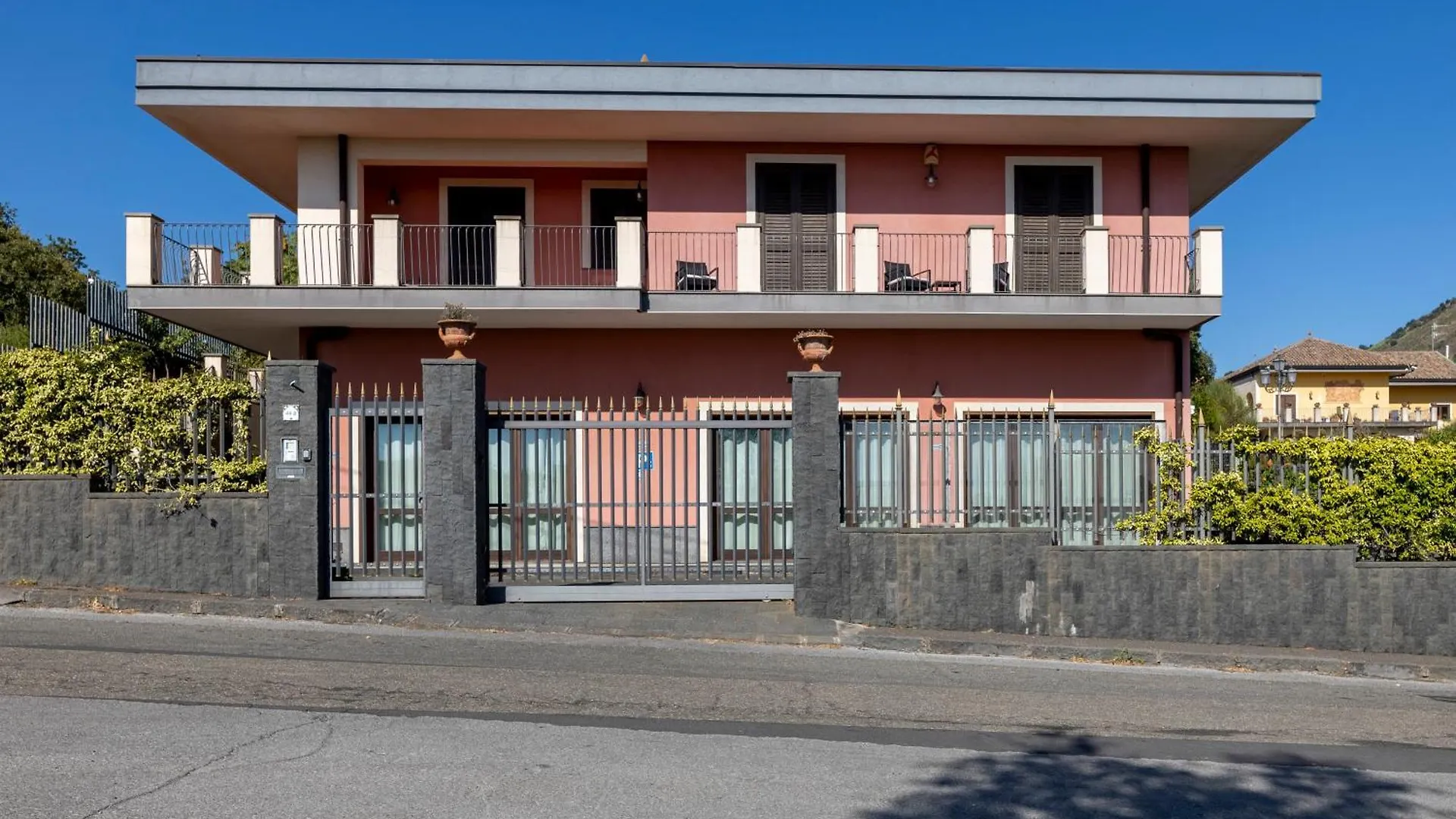 Villa Vulcano, Tra L'Etna E Il Mare Zafferana Etnea 0*,